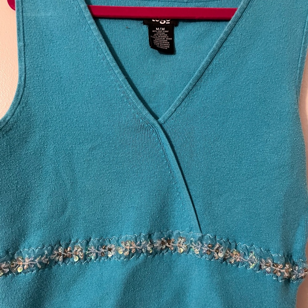 Vintage Blue Sleeveless Top with GORGEOUS waist detail - Picture 2 of 7